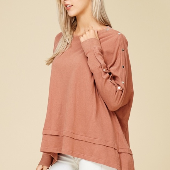 Boutique Sweaters - ✨Madeline Hi-Lo Sweater - Brick